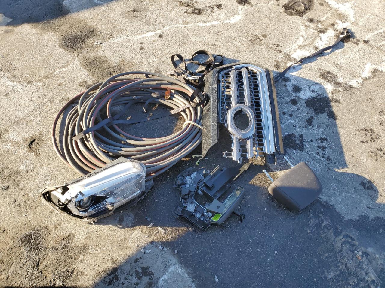 2017 Toyota Tacoma VIN 5TFDZ5BN9HX024779 Copart auction photo, front end damage thumbnail 14