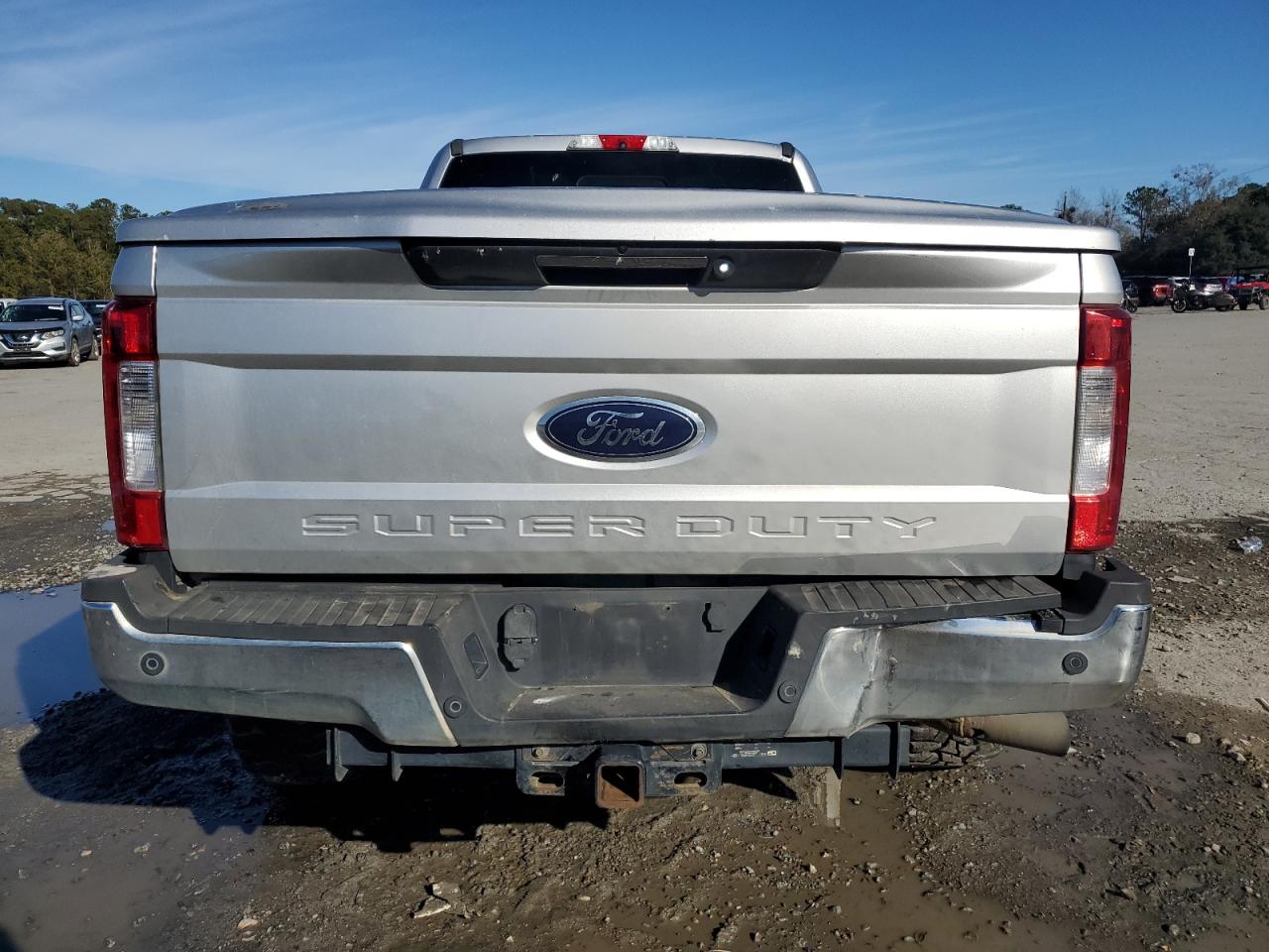 2017 Ford F250 VIN 1FT7W2BT2HEF06380 Copart auction photo, side / front end damage thumbnail 6