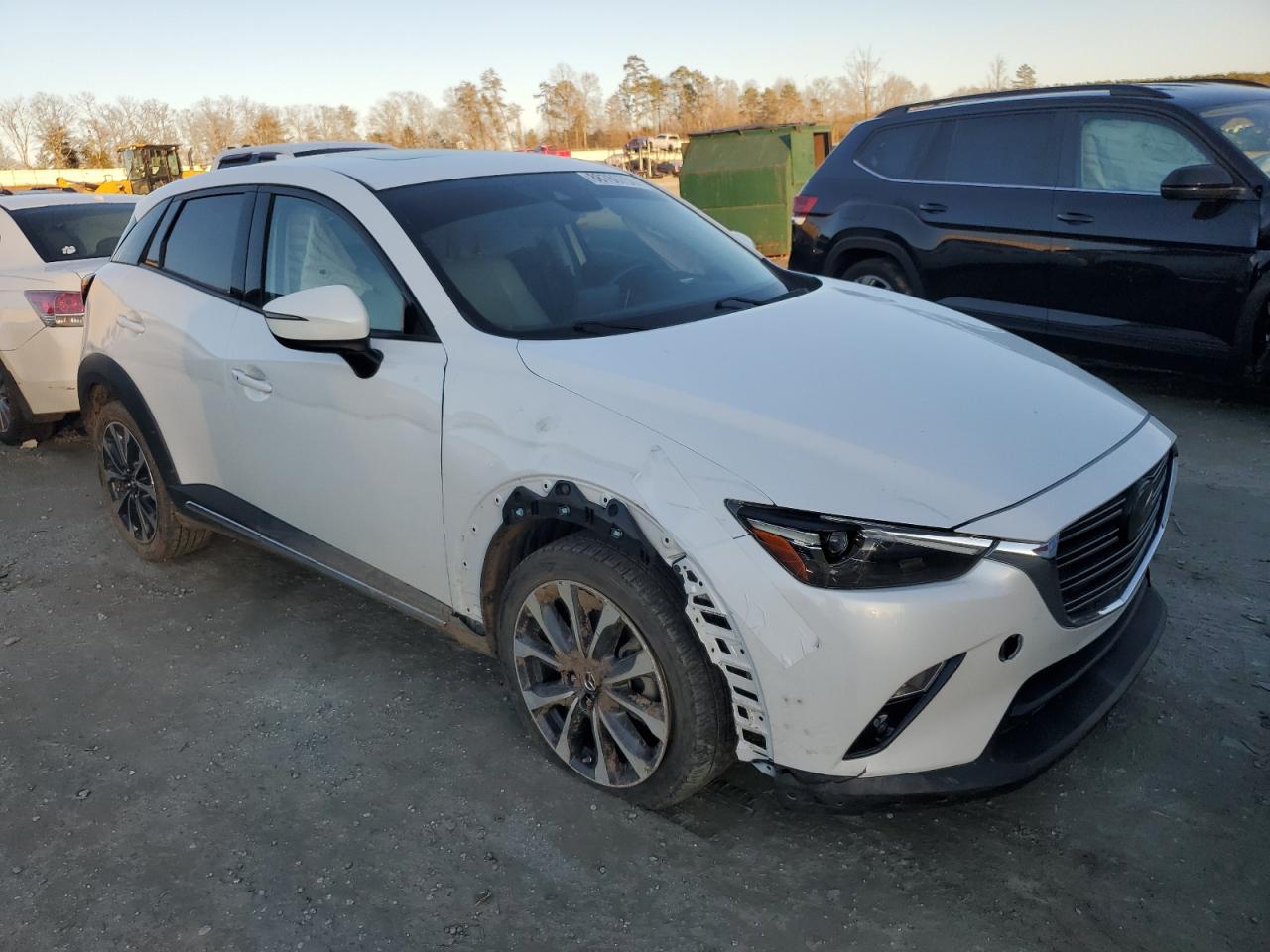 2019 Mazda CX-3 VIN JM1DKFD75K0437257 Copart auction photo, front end damage thumbnail 4