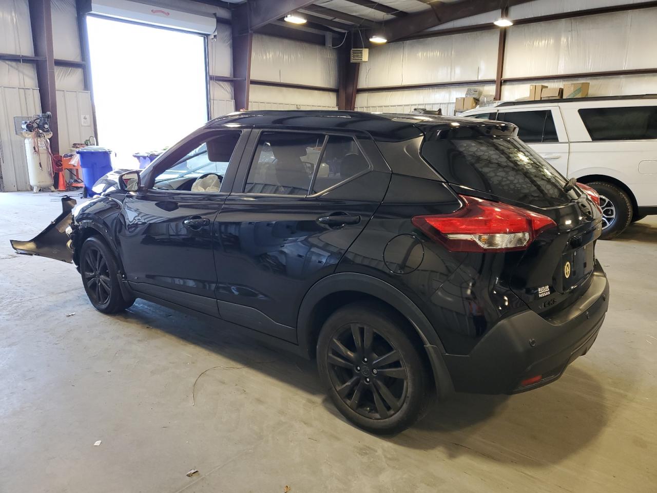 2020 Nissan Kicks VIN 3N1CP5CV9LL568593 Copart auction photo, front end damage thumbnail 2
