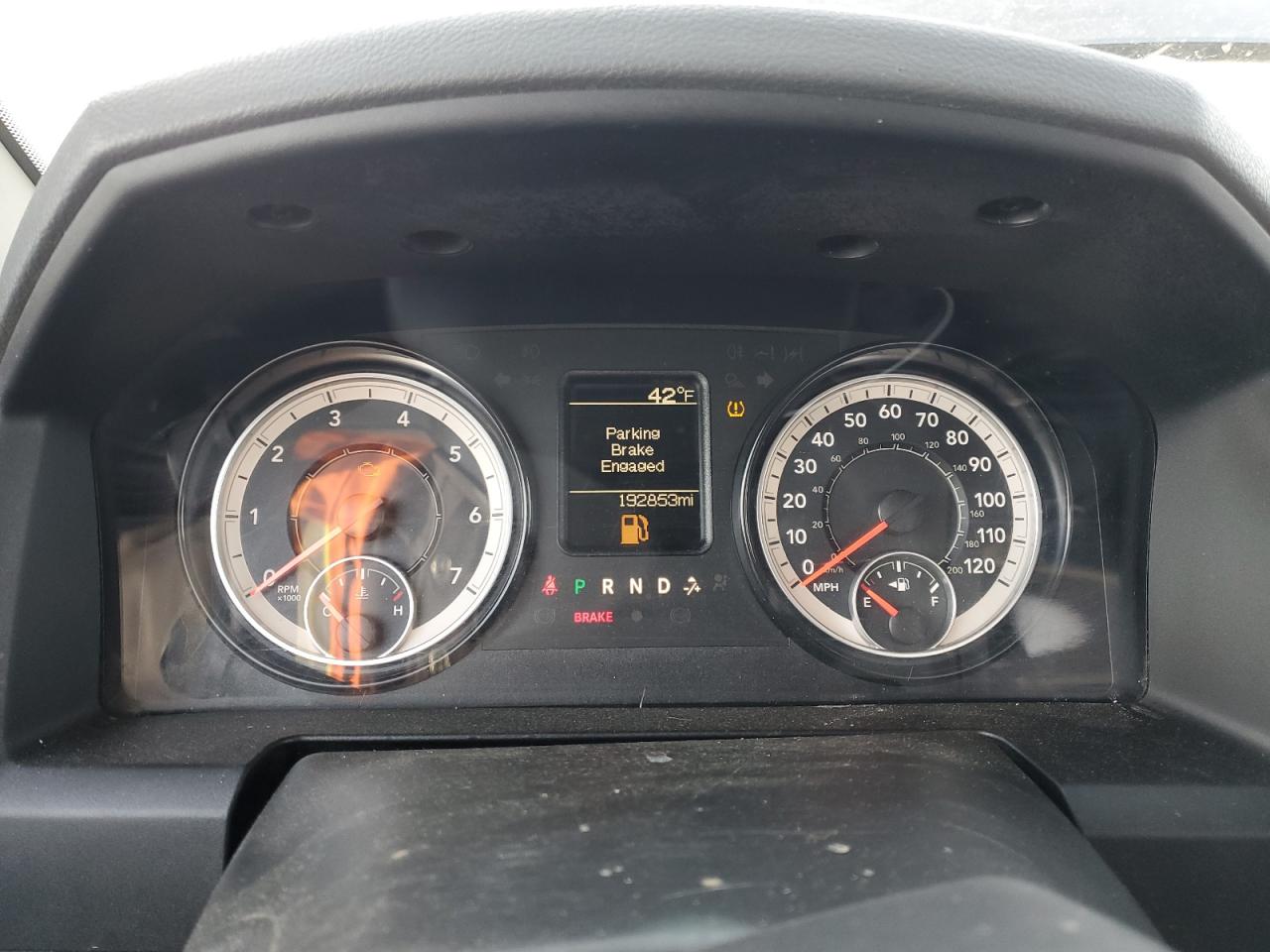 2016 RAM 1500 VIN 3C6JR7DG4GG384985 Copart auction photo, mechanical / minor dent/scratches damage thumbnail 9