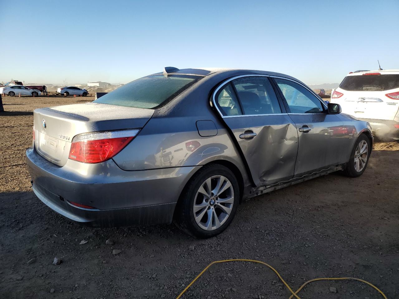 2010 BMW 5er VIN WBANV9C50AC138637 Copart auction photo, side / front end damage thumbnail 3