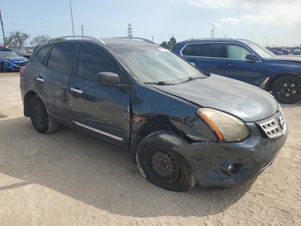 2014 Nissan Rogue VIN JN8AS5MT6EW624071 Copart auction photo, all over damage thumbnail 4