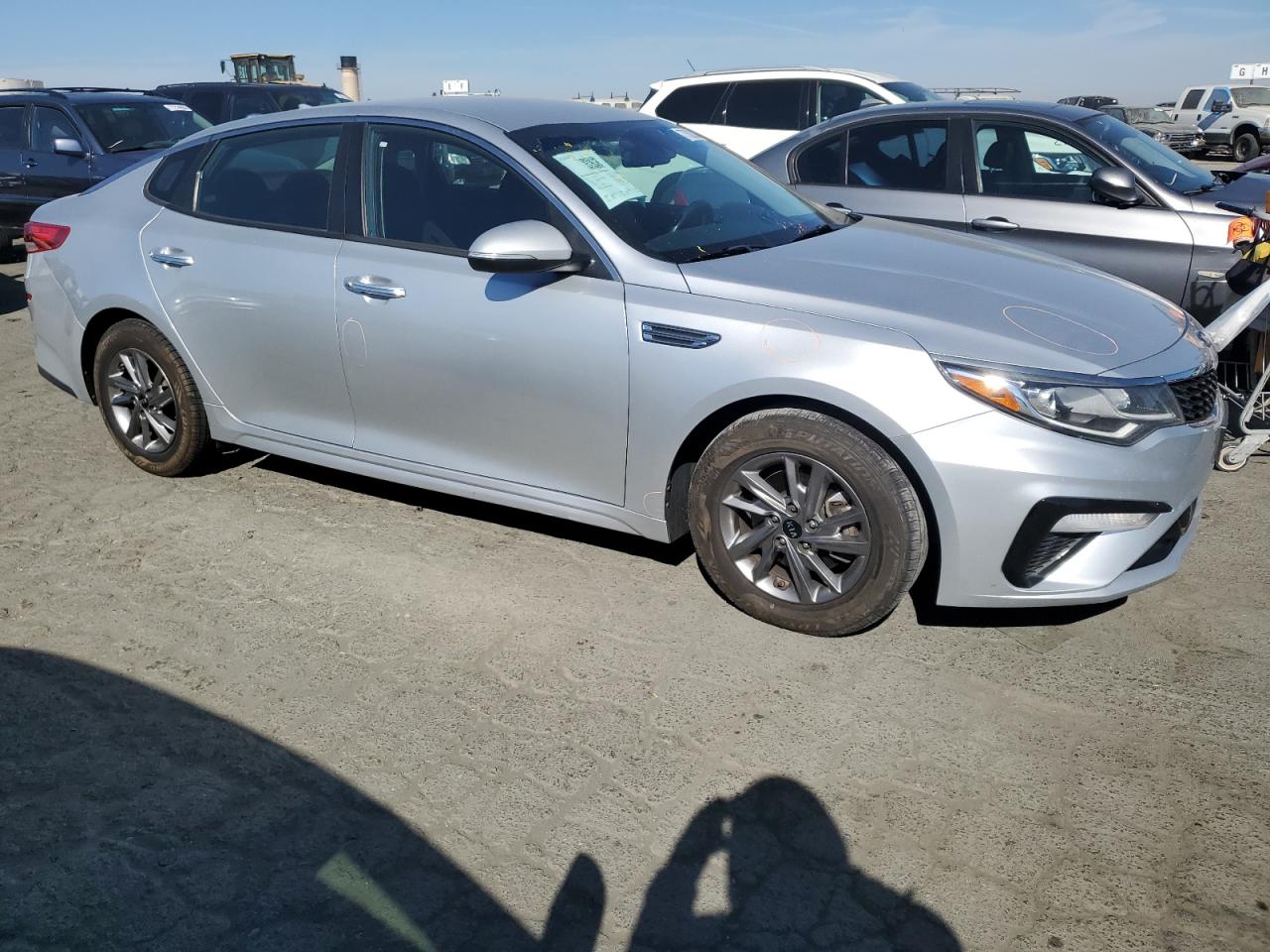 2019 KIA Optima VIN 5XXGT4L3XKG354550 Copart auction photo, rear end damage thumbnail 4