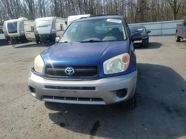 2005 Toyota RAV 4 VIN JTEHD20V050039267 Copart auction photo, front end / side damage thumbnail 12