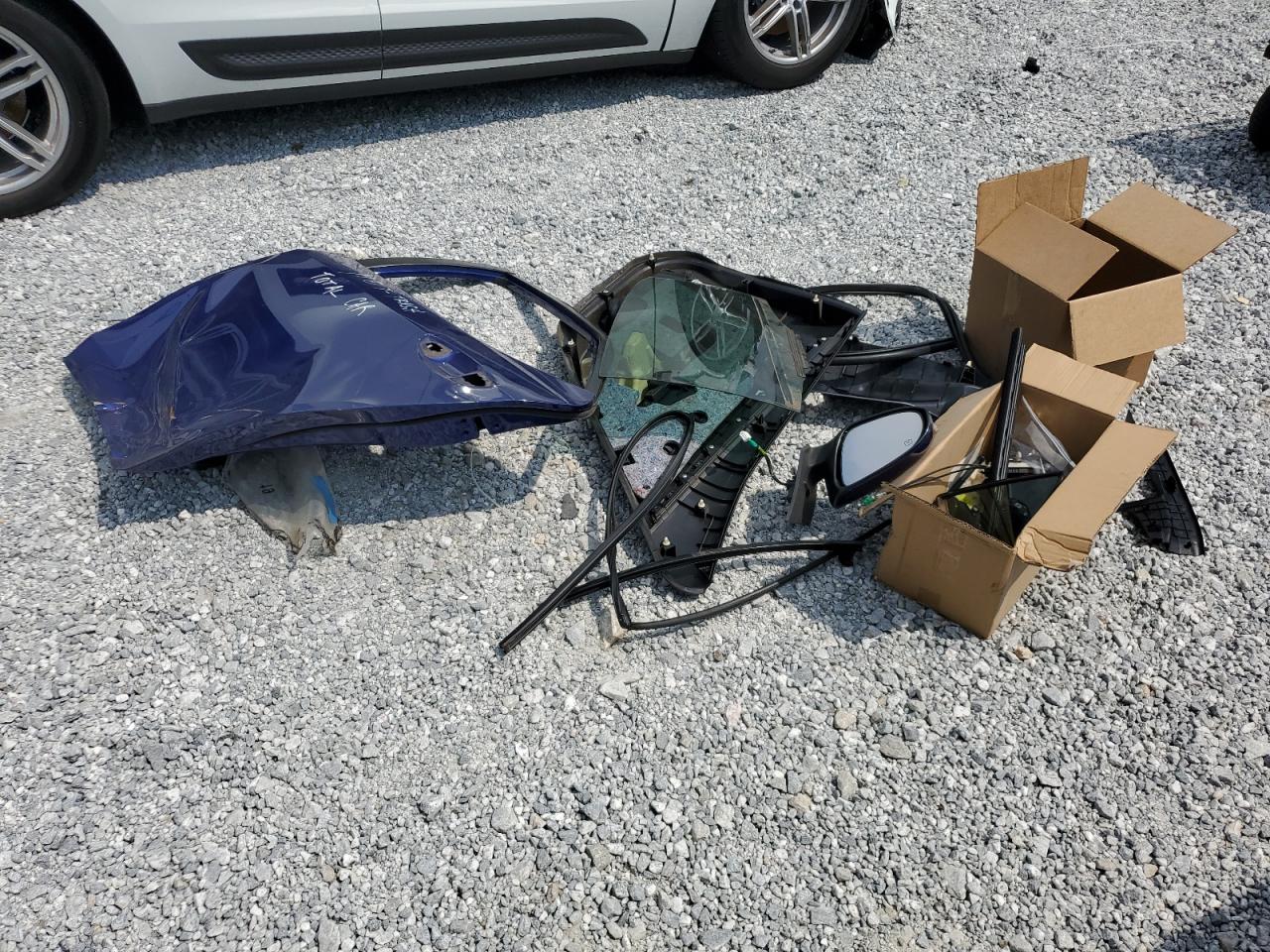 2017 Toyota Corolla VIN 2T1BURHE6HC762333 Copart auction photo, side / rear end damage thumbnail 12