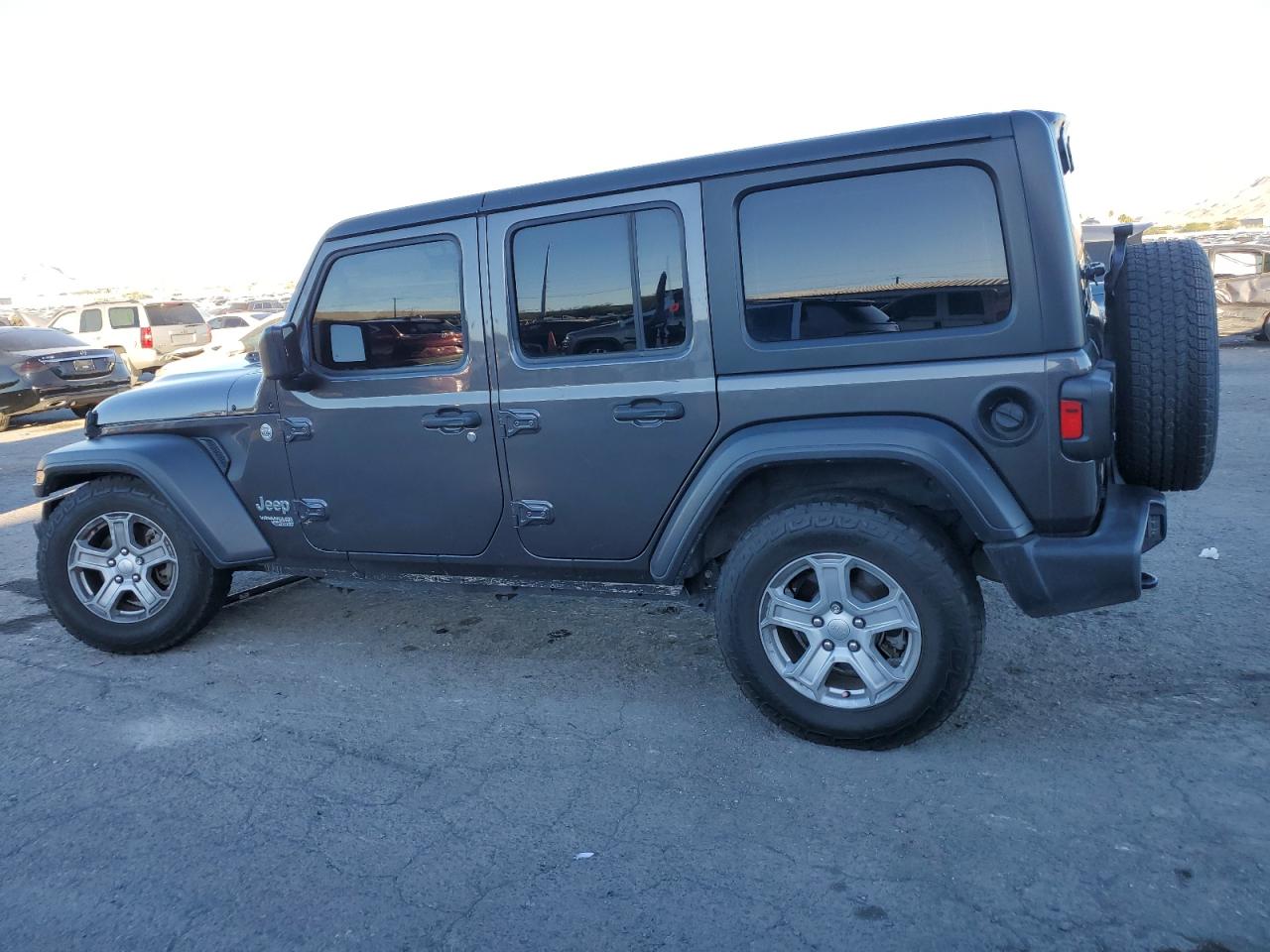 2020 Jeep Wrangler VIN 1C4HJXDN5LW214594 Copart auction photo, front end damage thumbnail 2