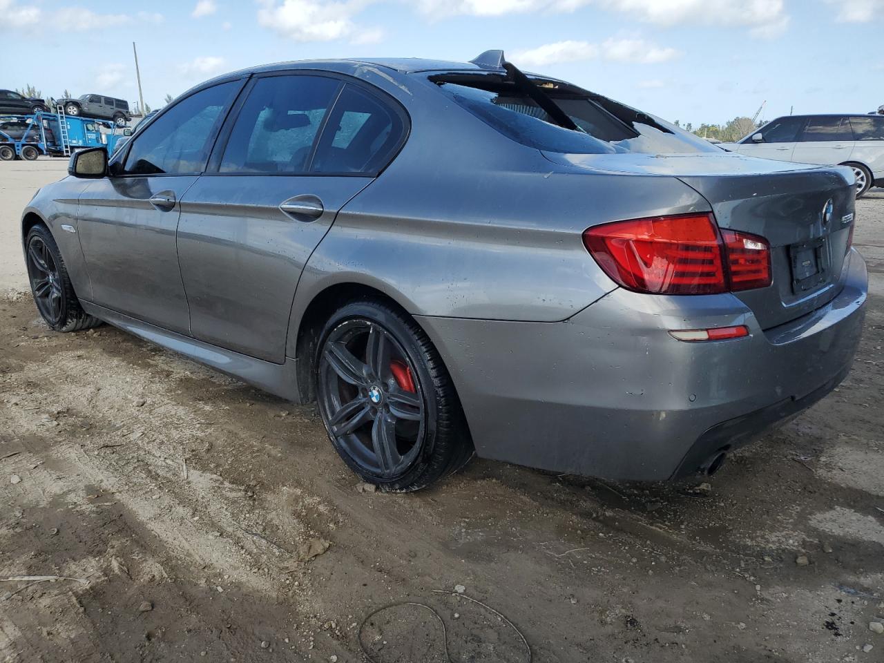 2011 BMW 5er VIN WBAFR7C50BC807598 Copart auction photo, vandalism / minor dent/scratches damage thumbnail 2