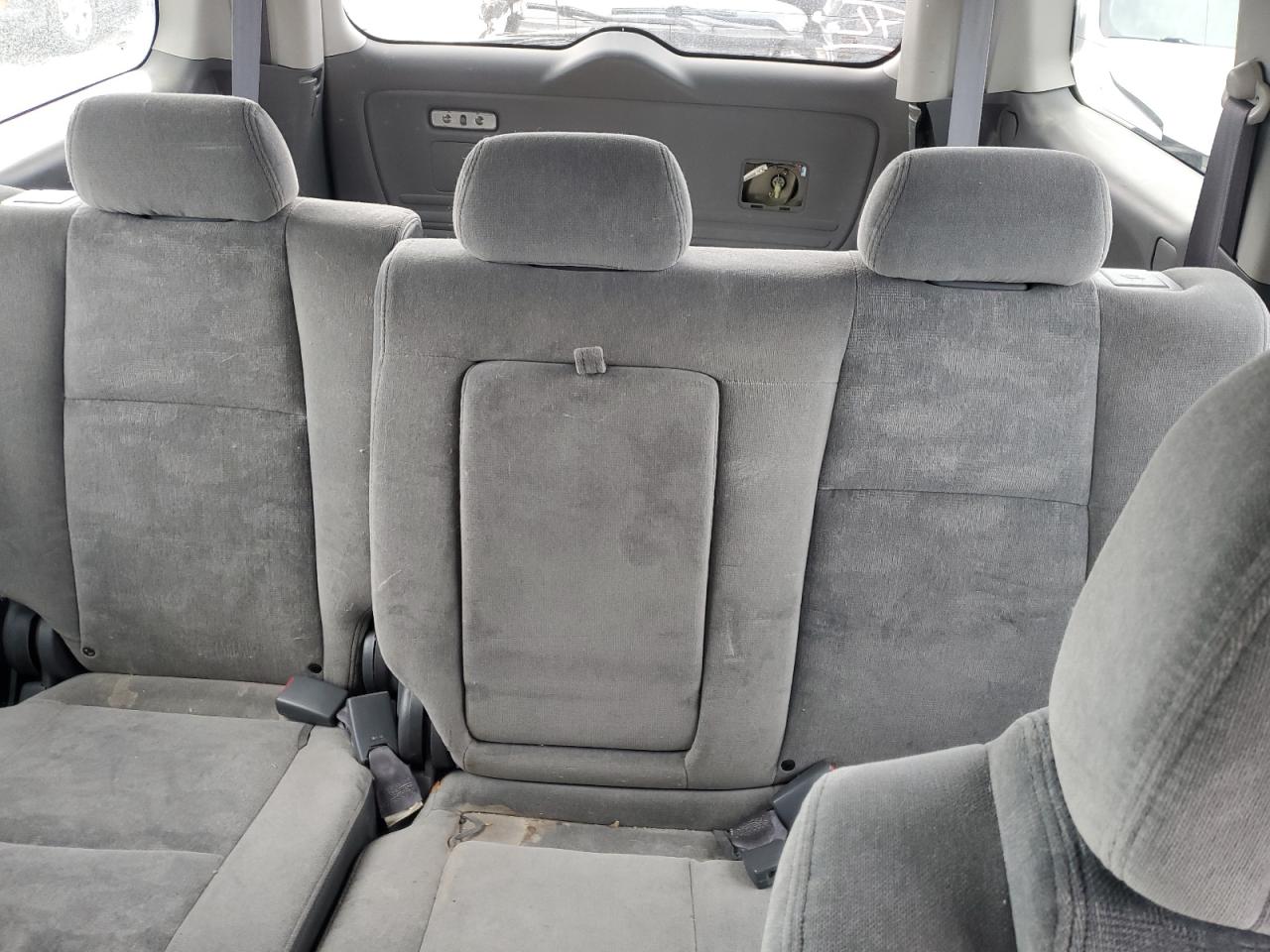 2004 Honda Pilot VIN 2HKYF18404H592765 Copart auction photo, rear end / hail damage thumbnail 10