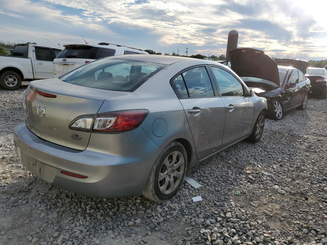 2013 Mazda 3 VIN JM1BL1TF9D1810457 Copart auction photo, front end damage thumbnail 3