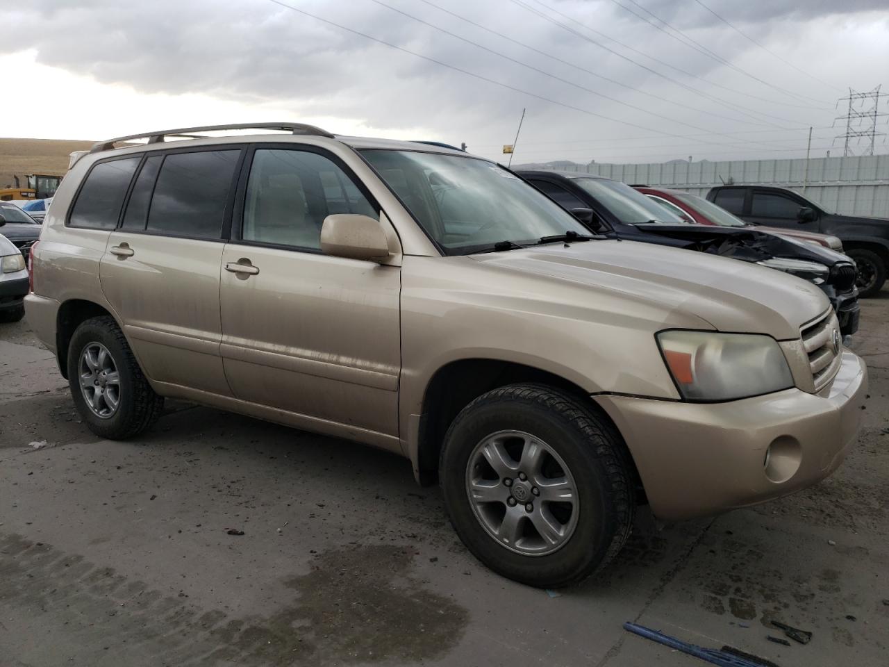 2005 Toyota Highlander VIN JTEEP21A150131185 Copart auction photo, normal wear / minor dent/scratches damage thumbnail 4