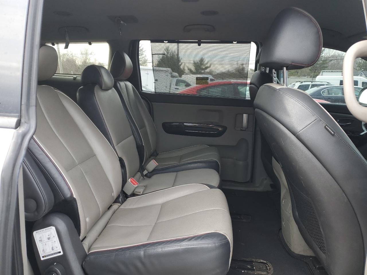 2015 KIA Sedona VIN KNDMC5C18F6055487 Copart auction photo, front end / side damage thumbnail 11
