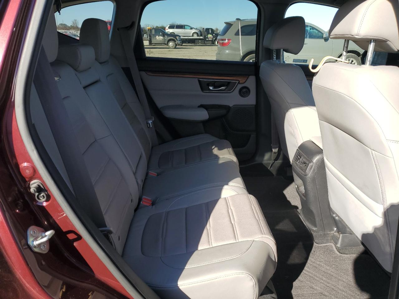 2018 Honda CR-V VIN 2HKRW2H9XJH686153 Copart auction photo, rear end damage thumbnail 11