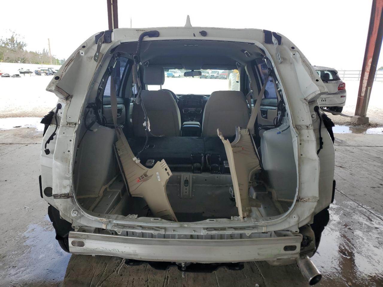 2019 Honda CR-V VIN 2HKRW5H36KH407117 Copart auction photo, rear end damage thumbnail 6