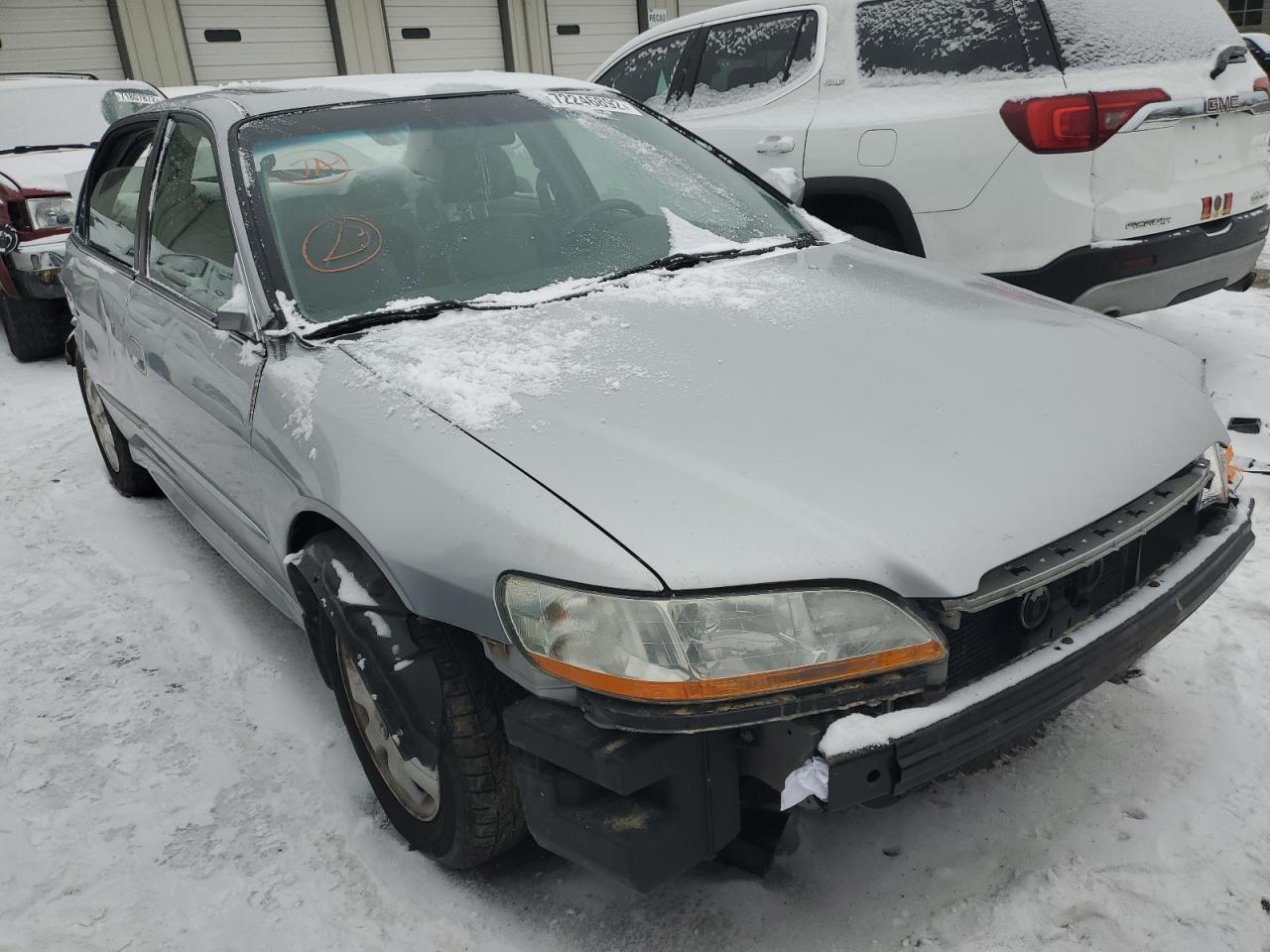 2001 Honda Accord VIN 1HGCG566X1A147649 Copart auction photo, all over damage thumbnail 4