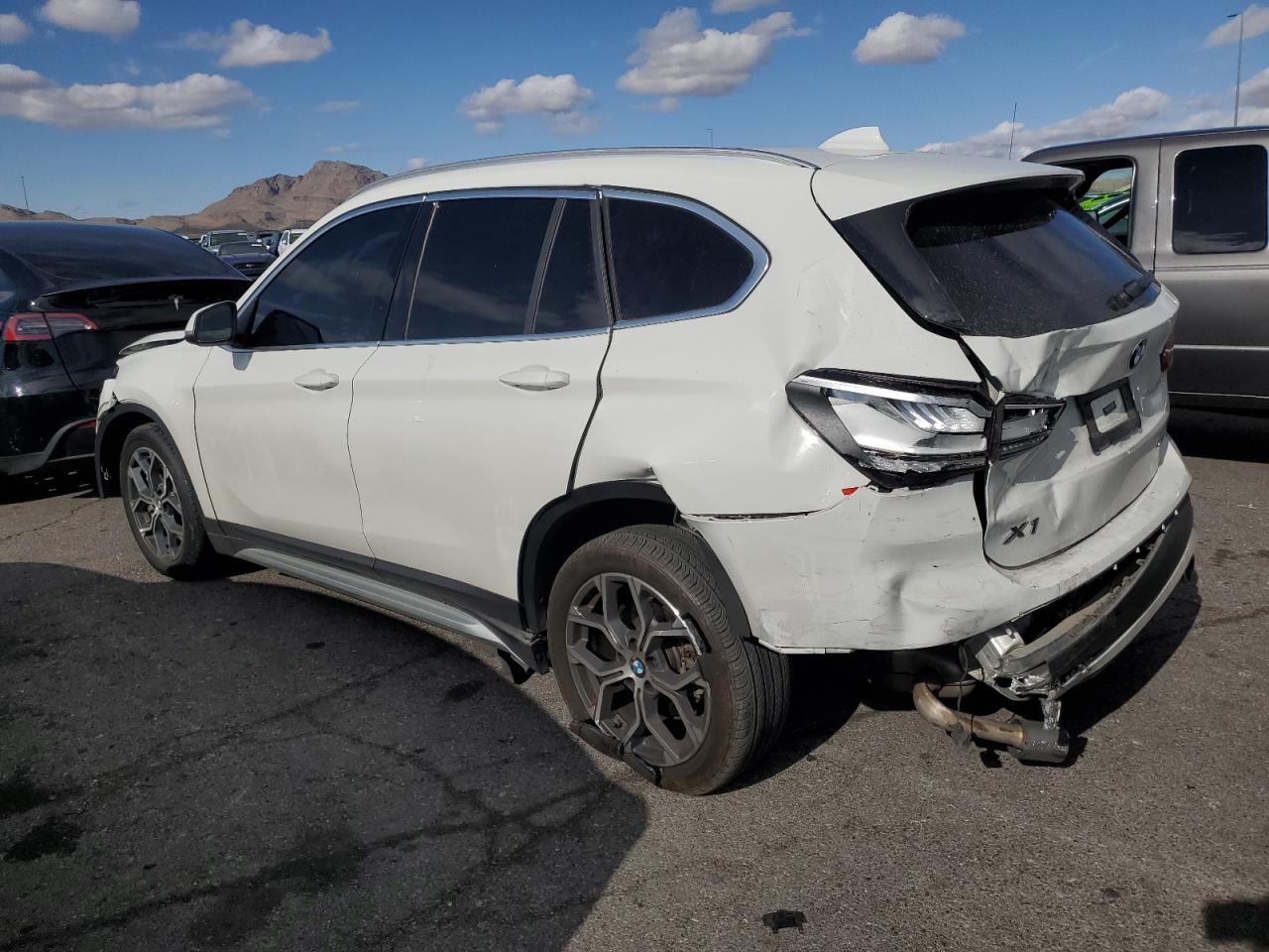 2021 BMW X1 VIN WBXJG7C01M5T72642 Copart auction photo, front end / rear end damage thumbnail 2