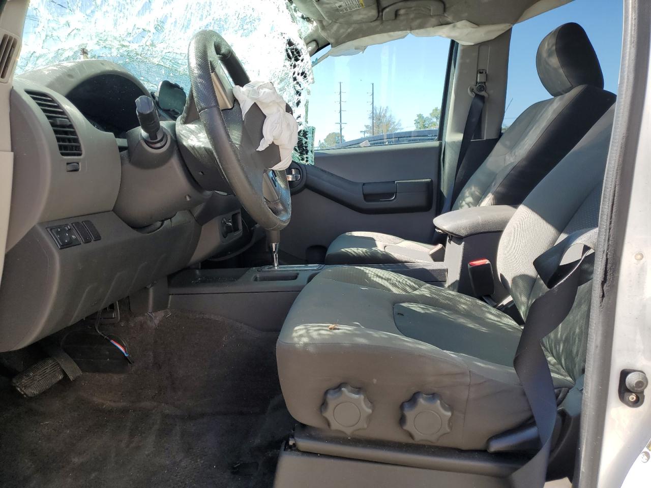 2011 Nissan XTerra VIN 5N1AN0NWXBC504166 Copart auction photo, rollover damage thumbnail 7
