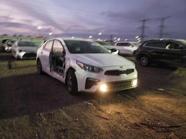 2020 KIA Forte VIN 3KPF24AD2LE241454 Copart auction photo, side / front end damage thumbnail 11