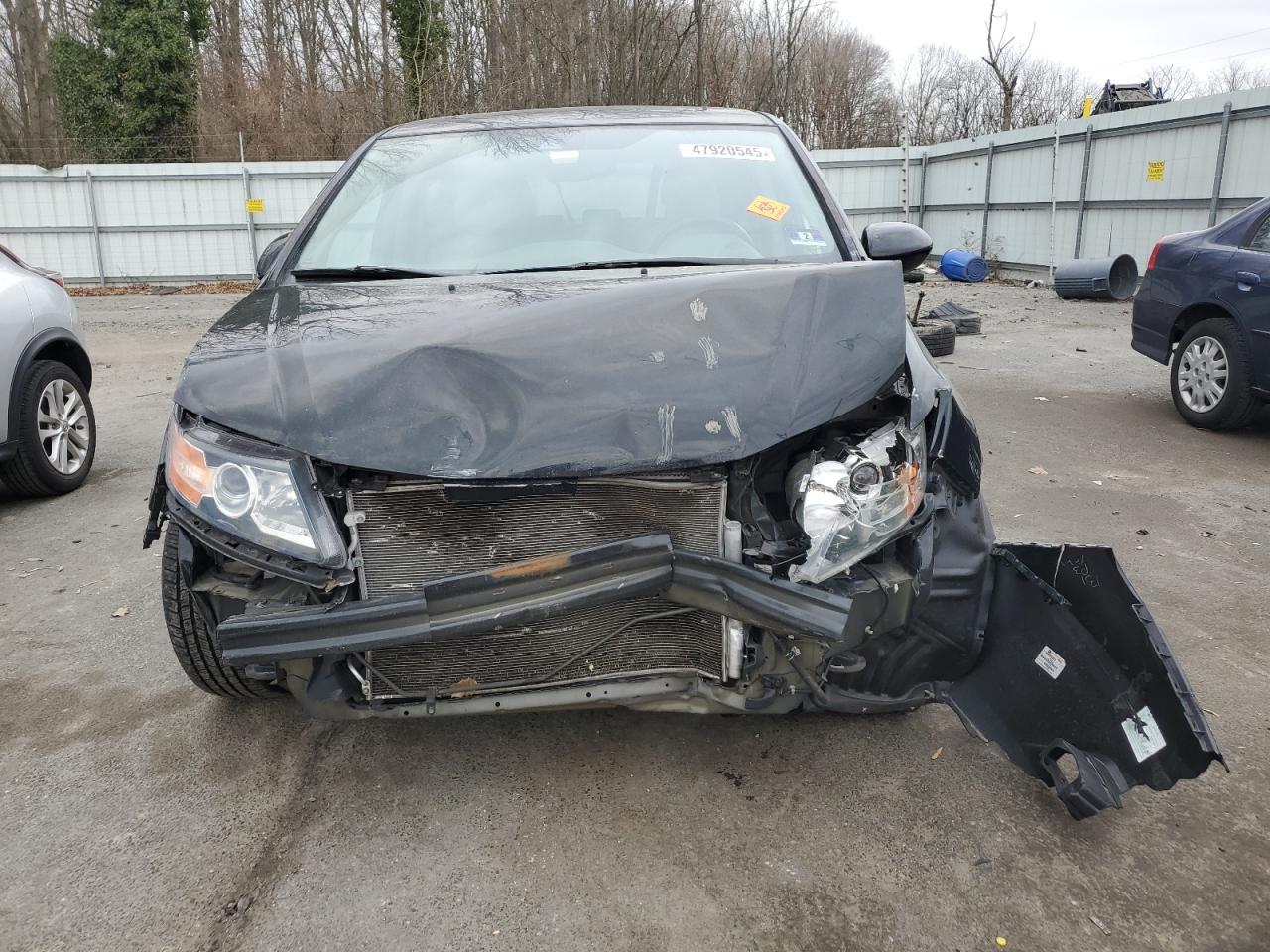 2017 Honda Odyssey VIN 5FNRL5H60HB011016 Copart auction photo, front end damage thumbnail 5