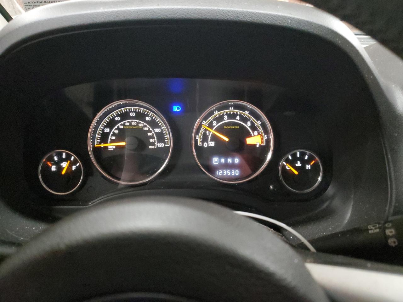2016 Jeep Compass VIN 1C4NJDEB0GD723564 Copart auction photo, front end / side damage thumbnail 9