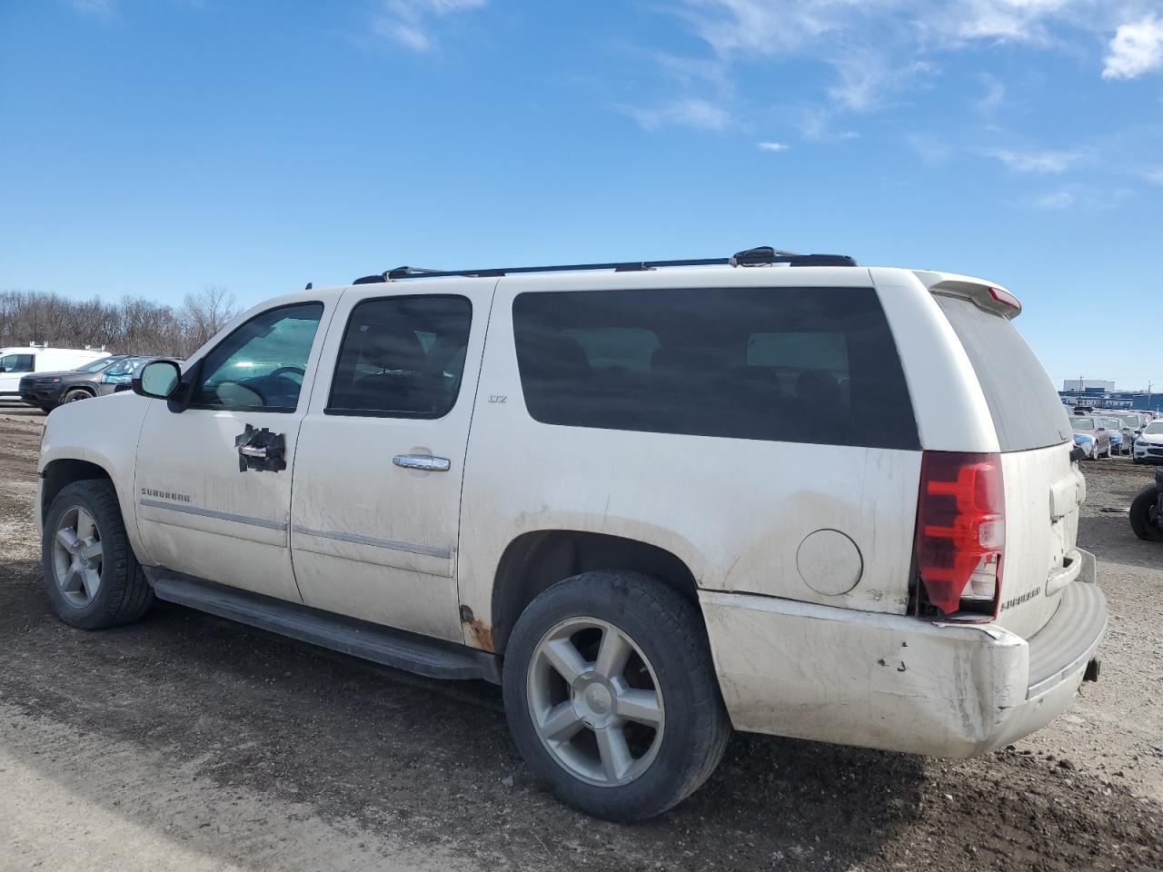 2013 Chevrolet Suburban VIN 1GNSKKE71DR191957 Copart auction photo, rear end / front end damage thumbnail 2