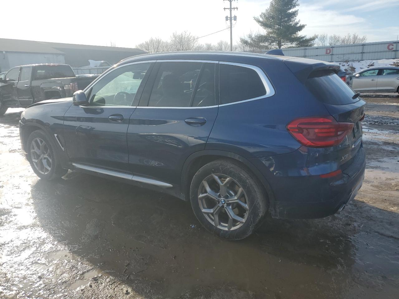 2021 BMW X3 VIN 5UXTY5C02M9F24249 Copart auction photo, front end / side damage thumbnail 2