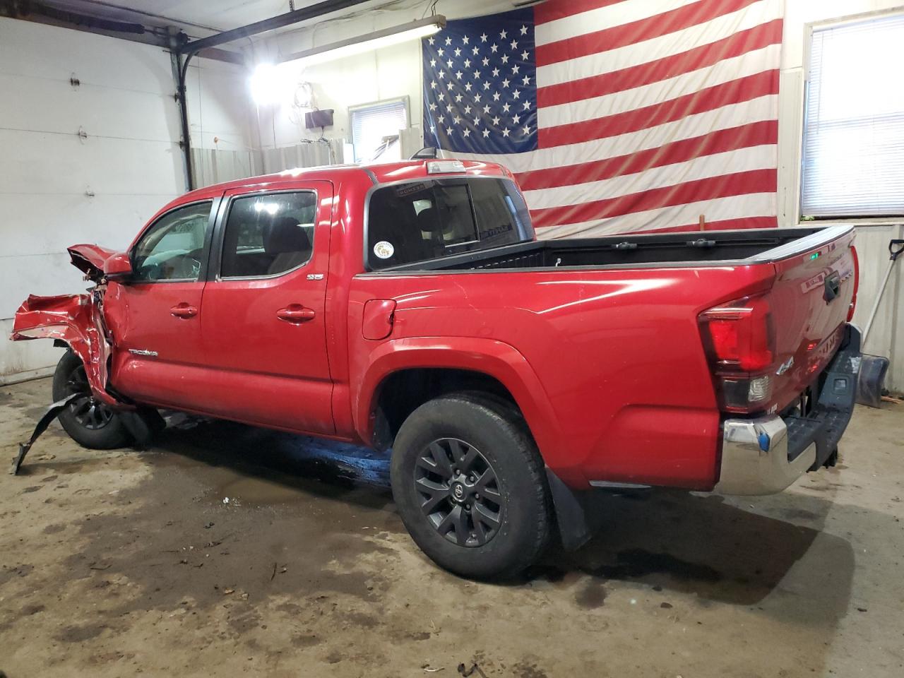 2021 Toyota Tacoma VIN 3TMCZ5AN8MM384185 Copart auction photo, front end / minor dent/scratches damage thumbnail 2