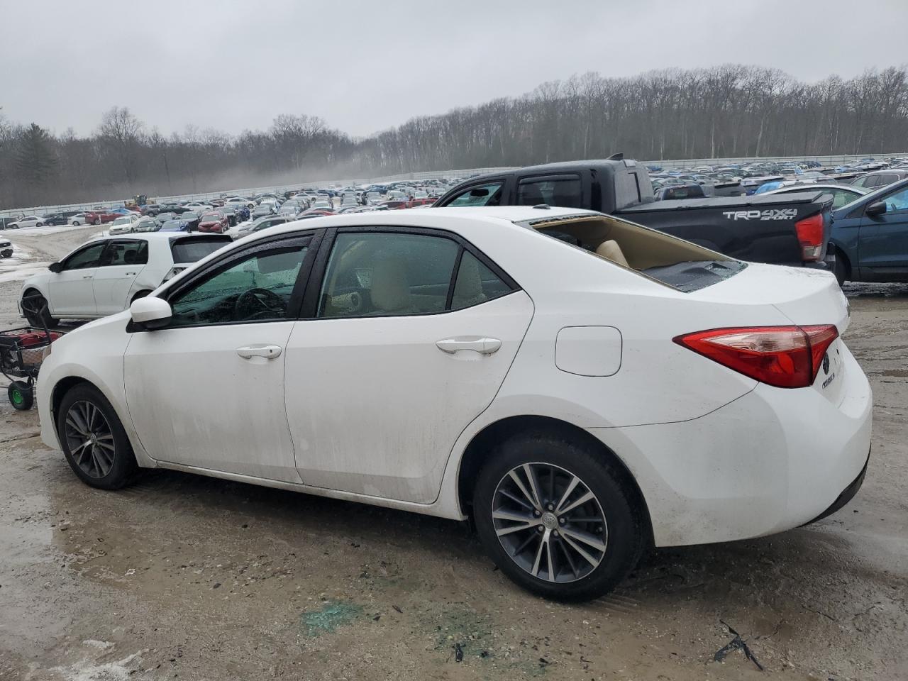 2017 Toyota Corolla VIN 2T1BURHE6HC882570 Copart auction photo, top/roof / rear end damage thumbnail 2