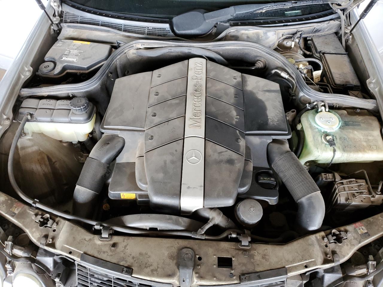 2000 Mercedes-Benz CLK-klasse VIN WDBLK70G3YT033094 Copart auction photo, rear end / side damage thumbnail 11