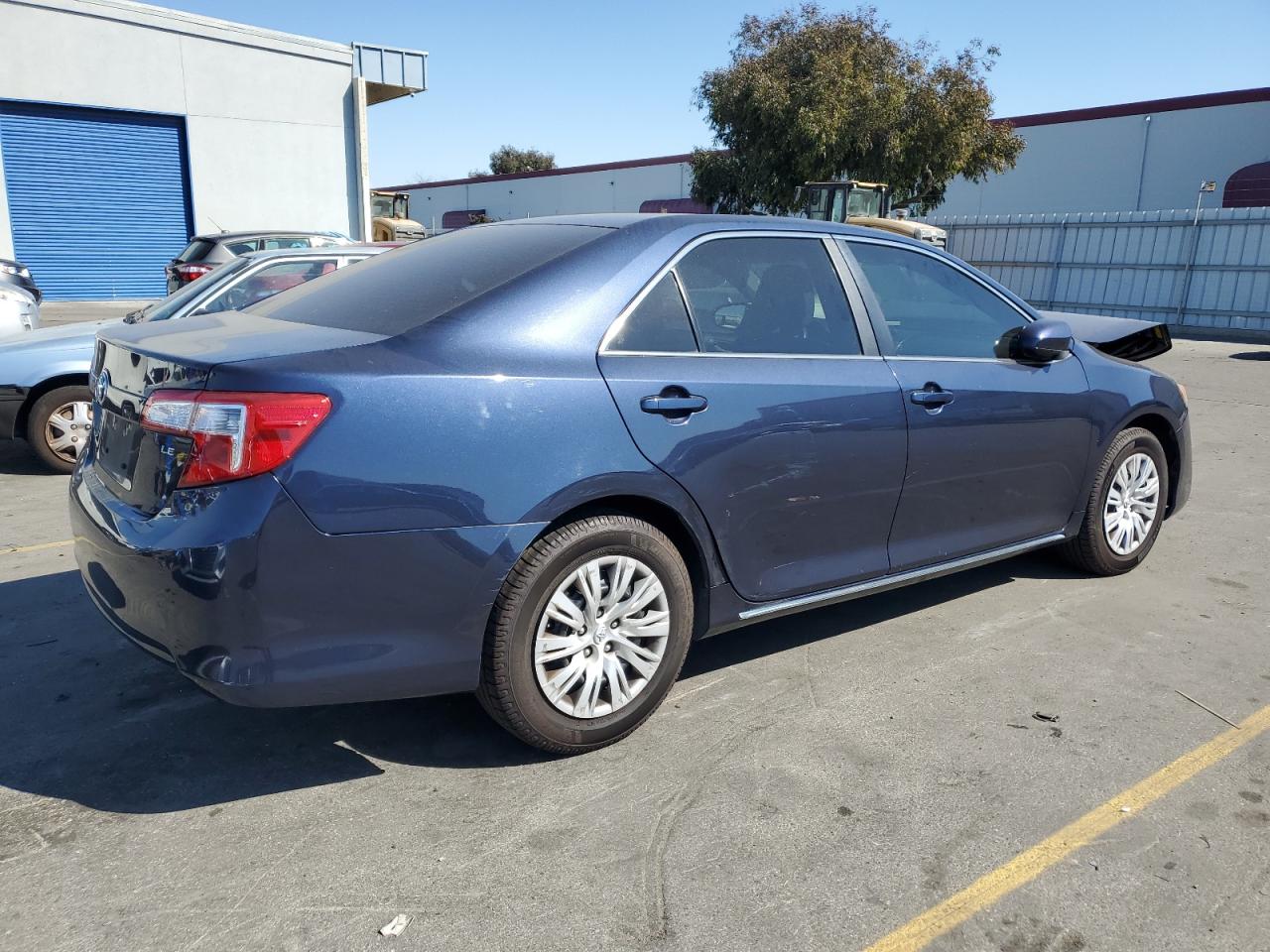 2014 Toyota Camry VIN 4T1BF1FK1EU845473 Copart auction photo, front end damage thumbnail 3