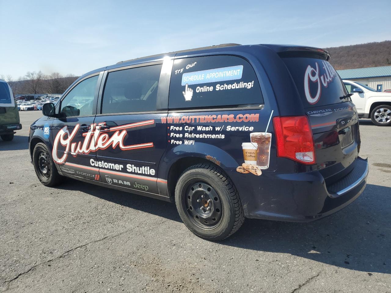 2013 Dodge Caravan VIN 2C4RDGCG2DR538062 Copart auction photo, rear end / minor dent/scratches damage thumbnail 2