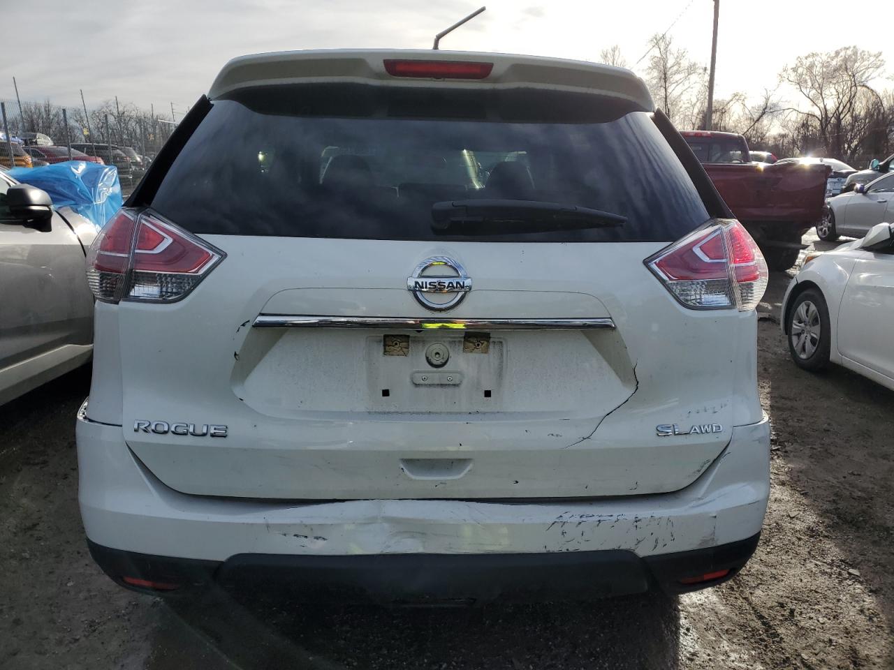 2015 Nissan Rogue VIN 5N1AT2MV5FC772834 Copart auction photo, all over damage thumbnail 6