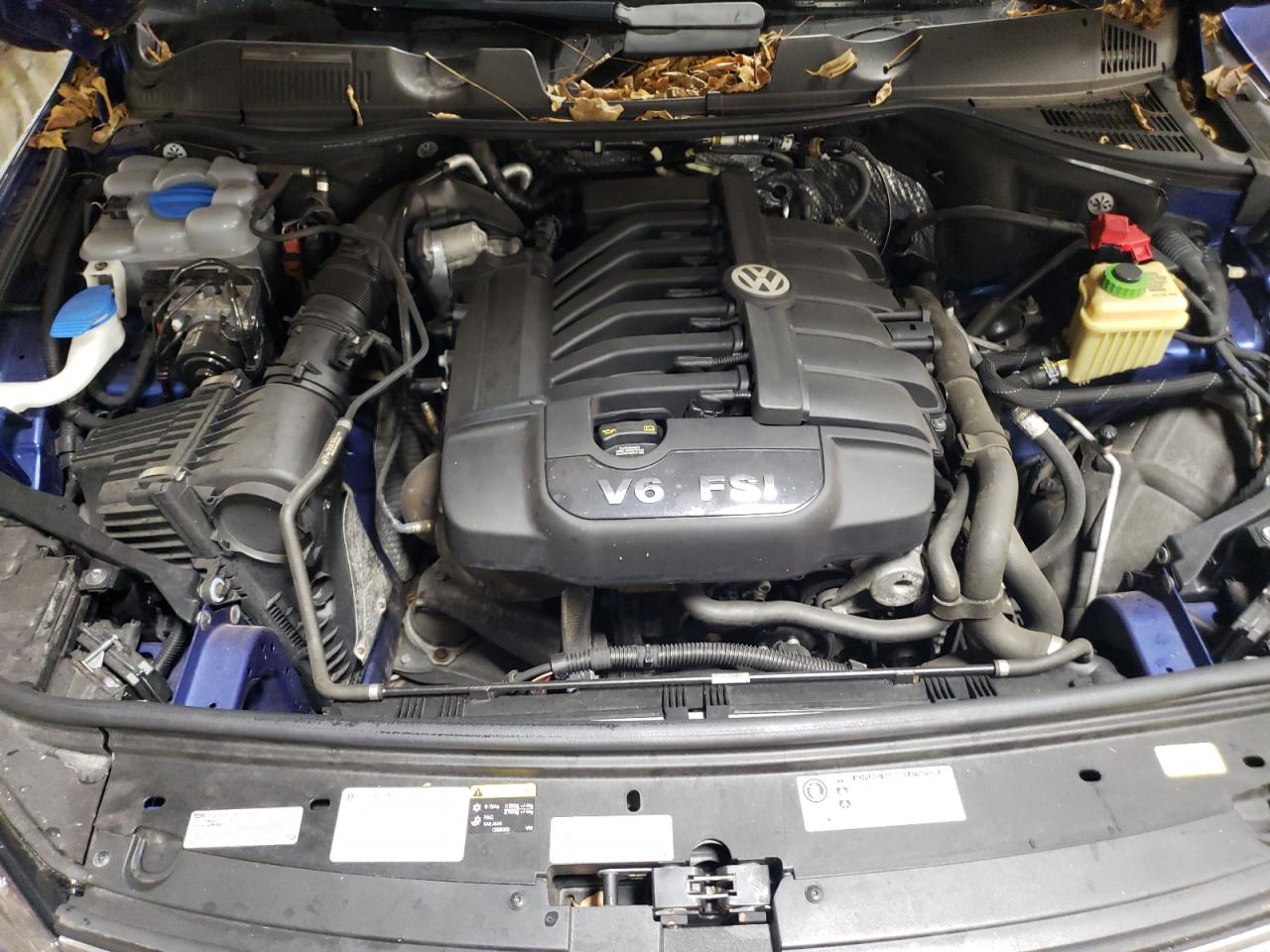 2016 Volkswagen Touareg VIN WVGEF9BP9GD000791 Copart auction photo, side damage thumbnail 11