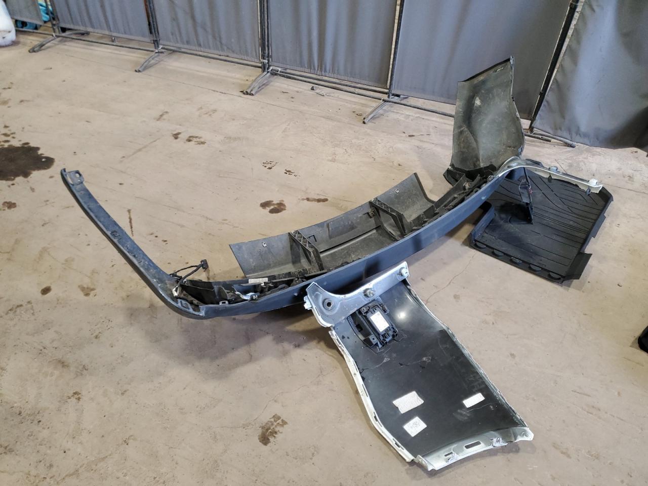 2019 Chevrolet Traverse VIN 1GNEVGKWXKJ290351 Copart auction photo, rear end damage thumbnail 13