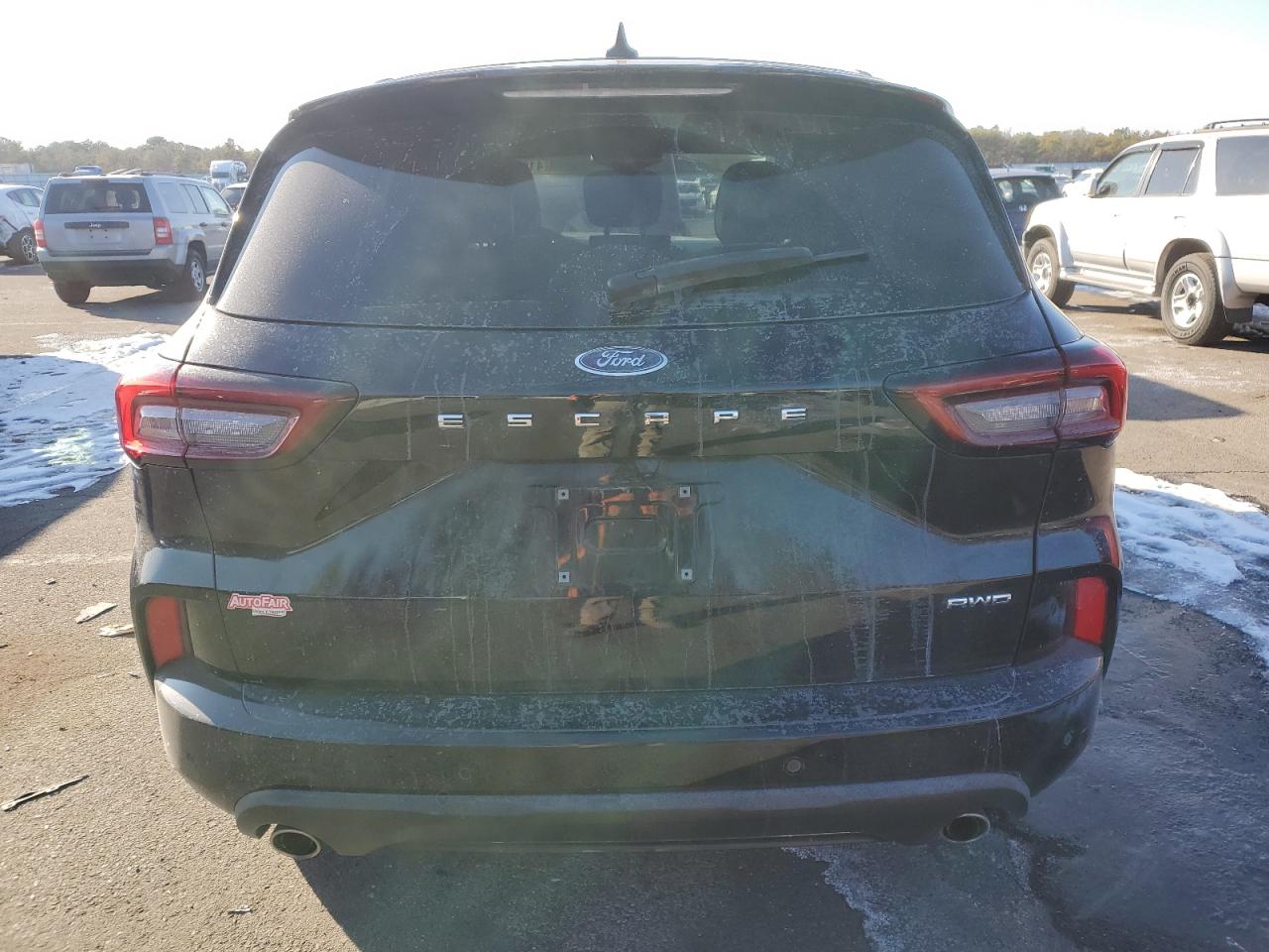 2023 Ford Escape VIN 1FMCU9MN9PUA72261 Copart auction photo, front end / minor dent/scratches damage thumbnail 6
