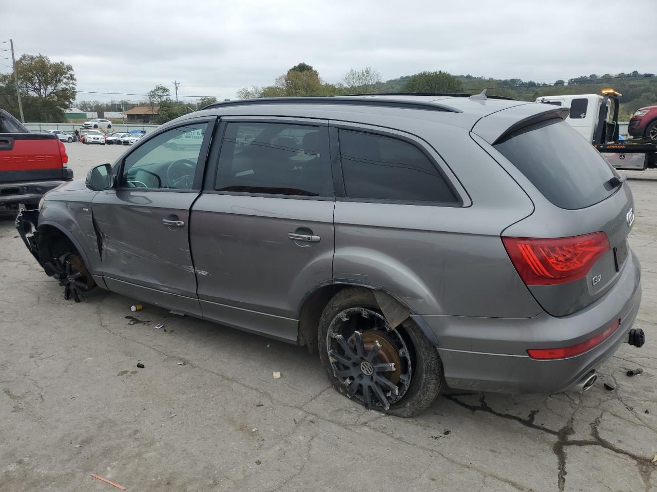 2014 Audi Q7 VIN WA1WMAFE5ED015613 Copart auction photo, side / front end damage thumbnail 2