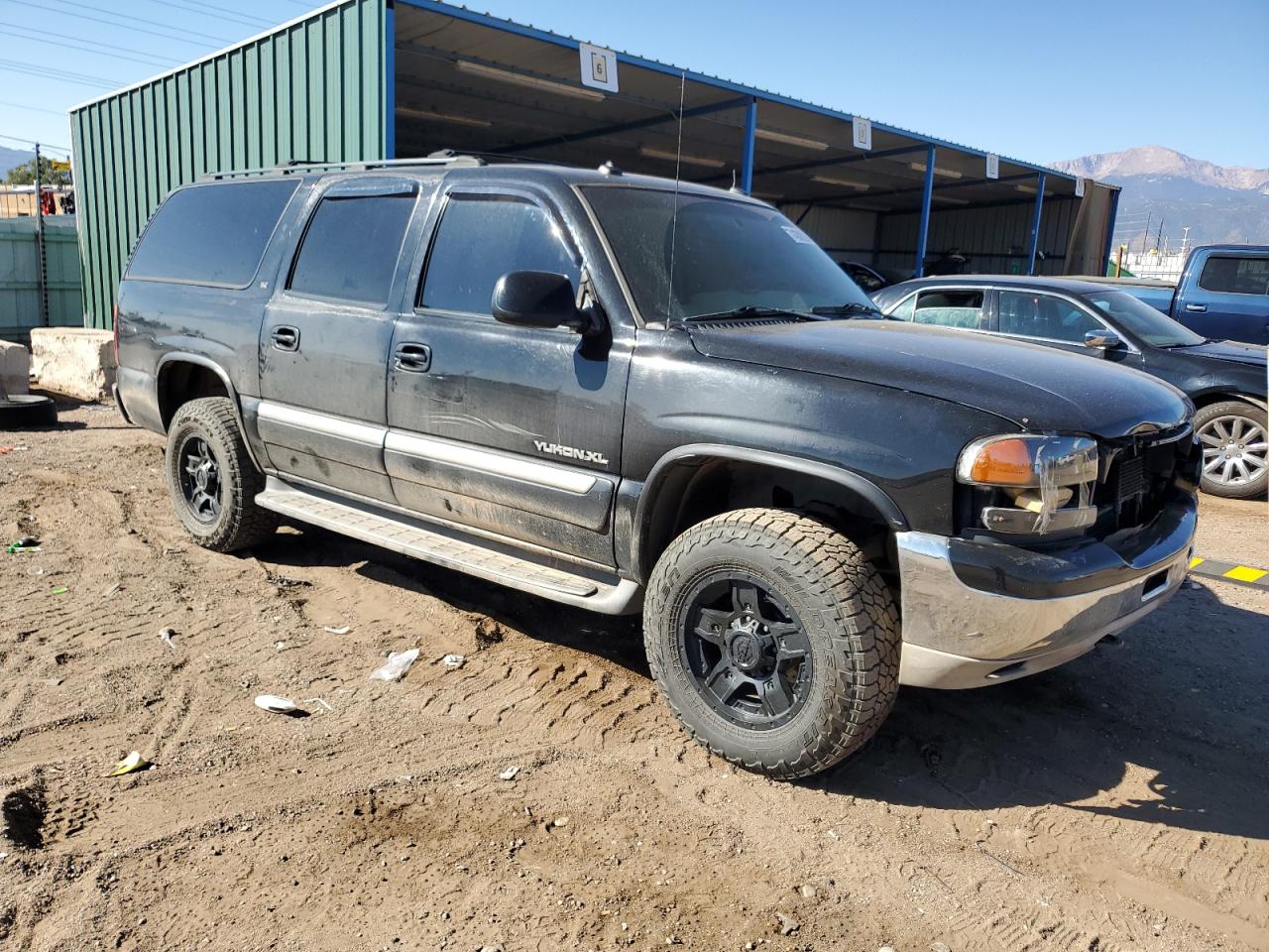 2003 GMC Yukon VIN 3GKGK26G23G148681 Copart auction photo, vandalism / front end damage thumbnail 4