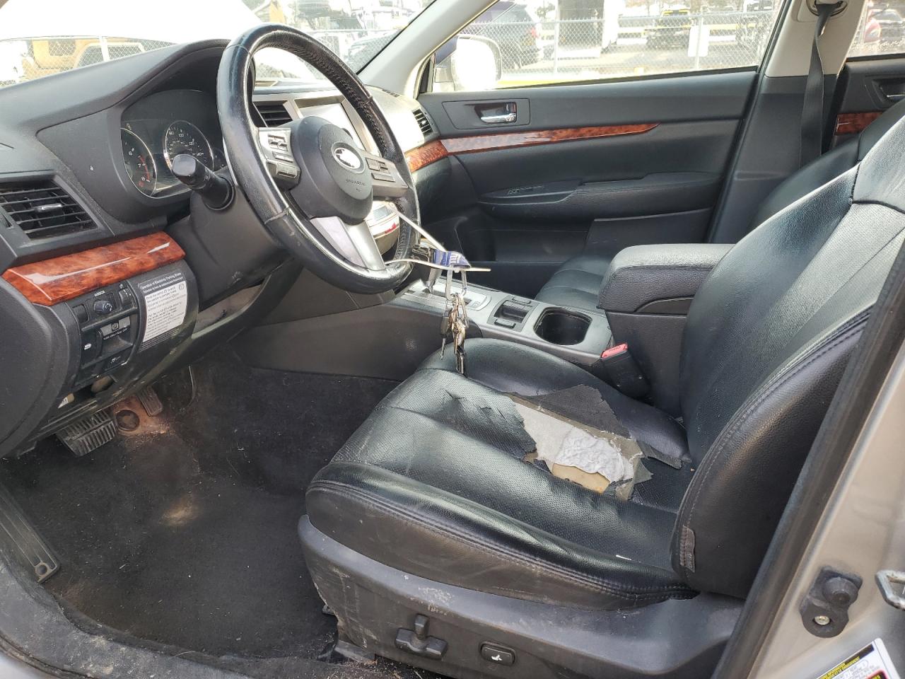 2011 Subaru Outback VIN 4S4BRDLC0B2339808 Copart auction photo, front end damage thumbnail 7