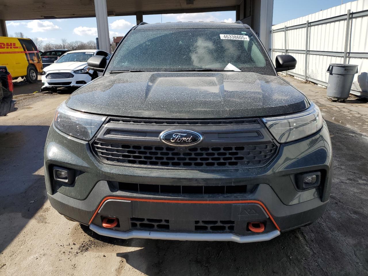 2021 Ford Explorer VIN 1FMSK8JH3MGC26337 Copart auction photo, side / rear end damage thumbnail 5