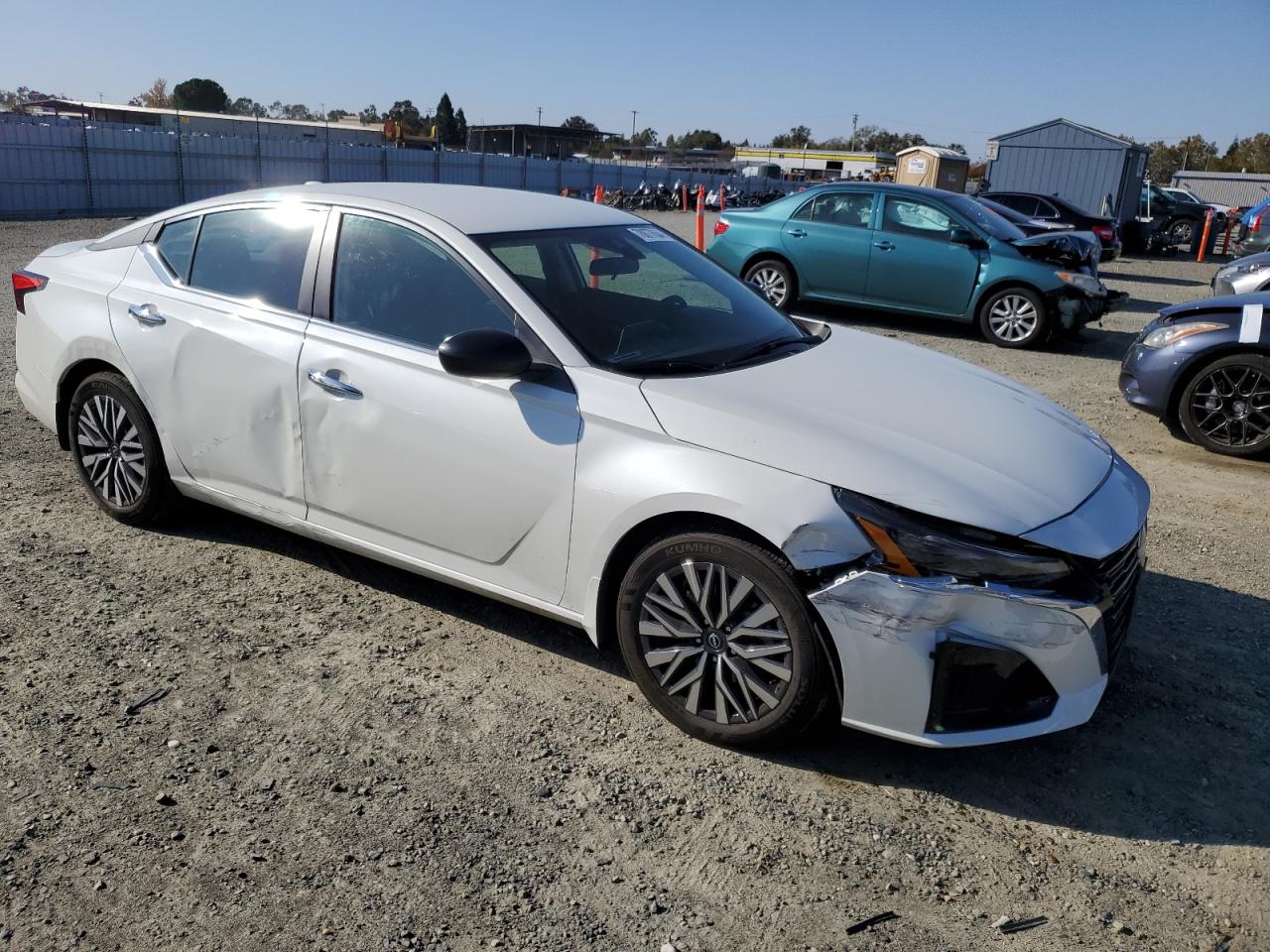 2024 Nissan Altima VIN 1N4BL4DV1RN408428 Copart auction photo, side / front end damage thumbnail 4