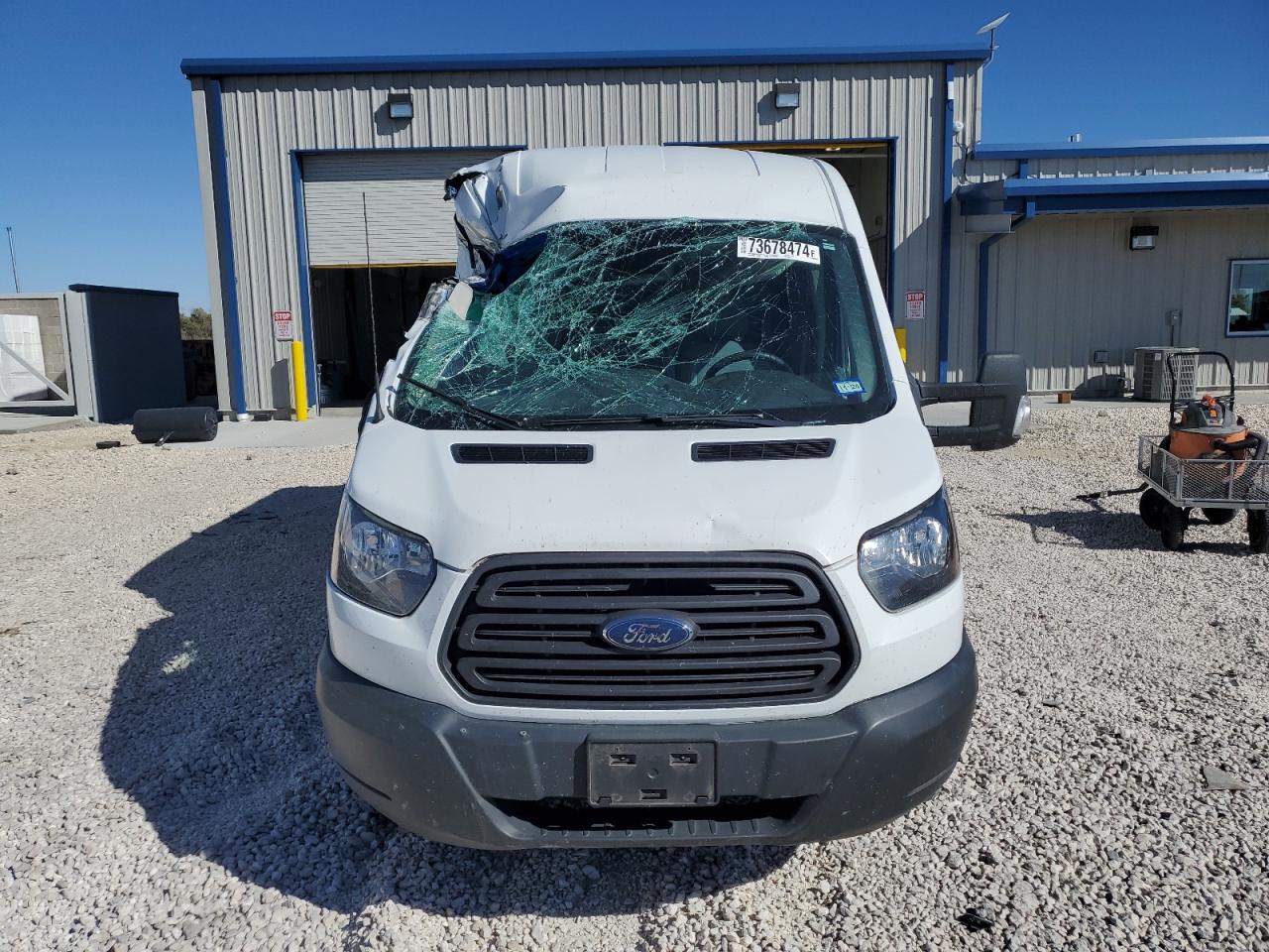2018 Ford Transit VIN 1FTYR2CM3JKB11893 Copart auction photo, side / minor dent/scratches damage thumbnail 5