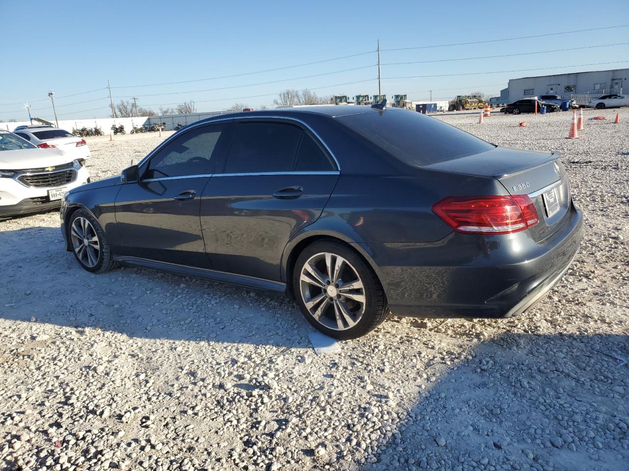 2014 Mercedes-Benz E-klasse VIN WDDHF5KB3EA779155 Copart auction photo, side damage thumbnail 2