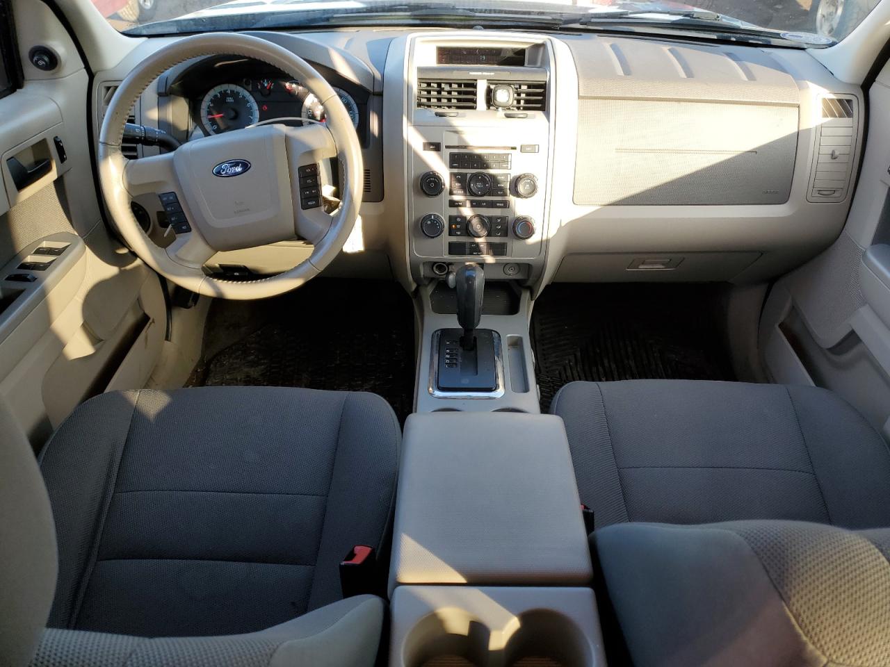 2010 Ford Escape VIN 1FMCU0DGXAKA02011 Copart auction photo, front end / side damage thumbnail 8