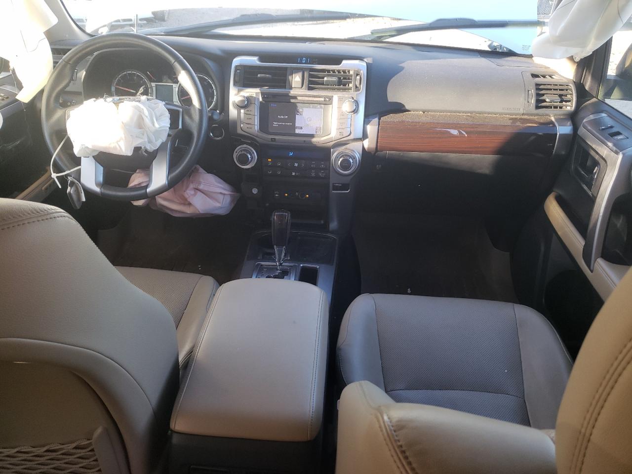 2015 Toyota 4Runner VIN JTEZU5JR6F5098089 Copart auction photo, front end / minor dent/scratches damage thumbnail 8