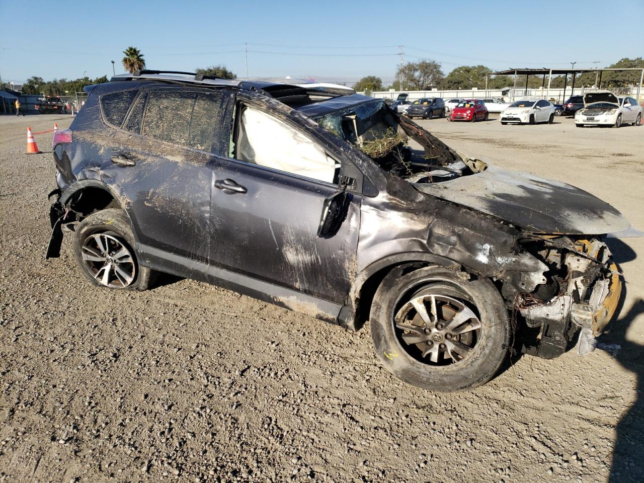 2016 Toyota RAV 4 VIN JTMWFREV5GJ088601 Copart auction photo, burn - interior damage thumbnail 4