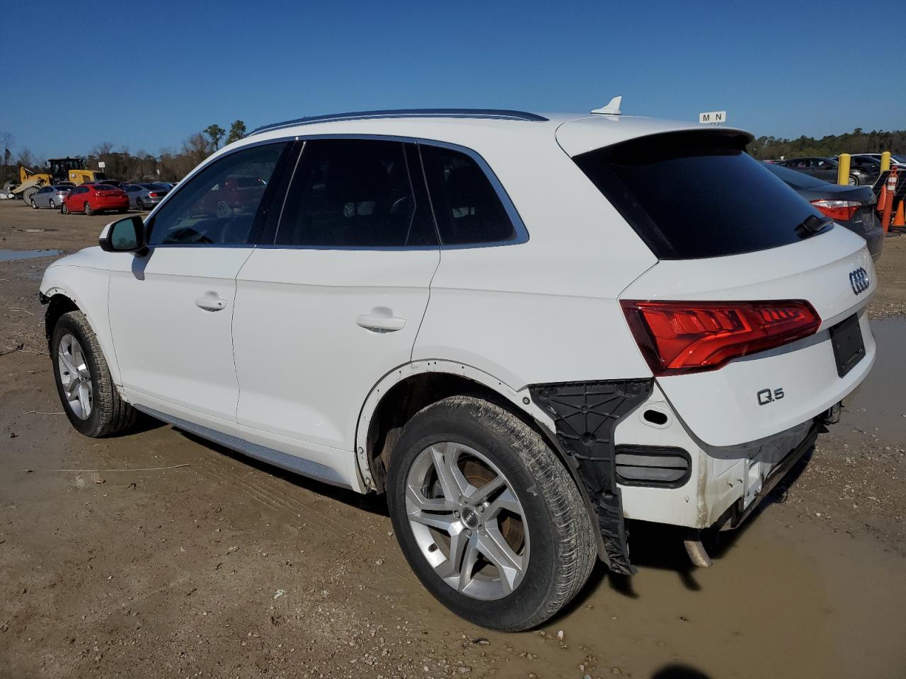2019 Audi Q5 VIN WA1ANAFY0K2094178 Copart auction photo, front end / rear end damage thumbnail 2