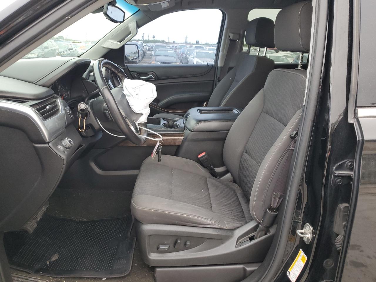 2017 Chevrolet Tahoe VIN 1GNSCAKC0HR346853 Copart auction photo, front end / minor dent/scratches damage thumbnail 7
