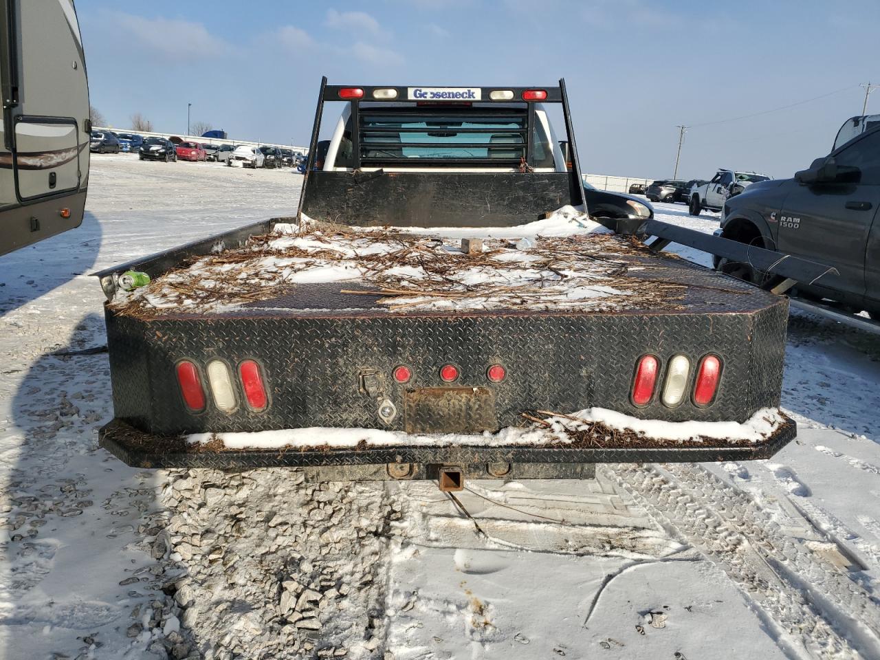 2016 Chevrolet Silverado VIN 1GB3KYC81GF147527 Copart auction photo, side / undercarriage damage thumbnail 6