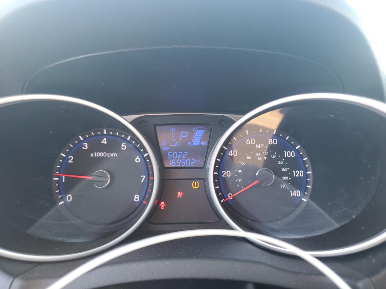 2013 Hyundai Tucson VIN KM8JUCACXDU756996 Copart auction photo, hail damage thumbnail 9