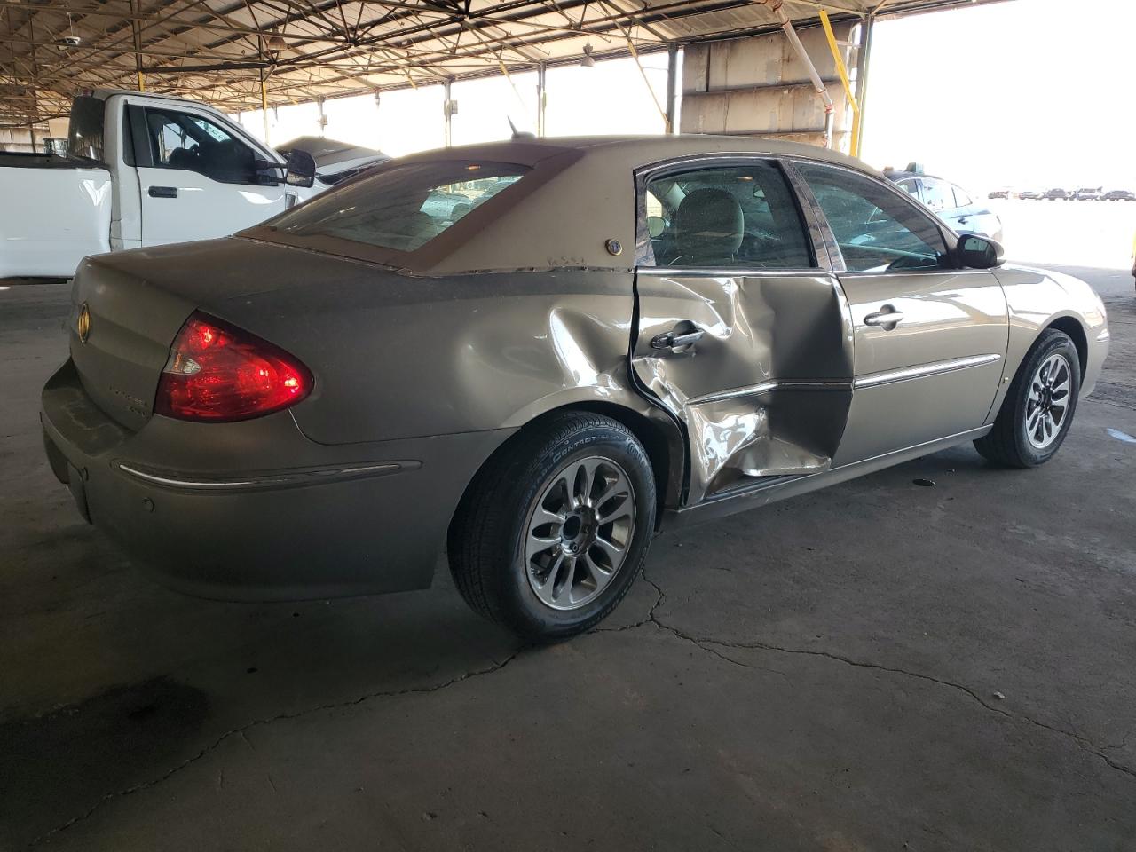 2007 Buick LaCrosse VIN 2G4WD582371221636 Copart auction photo, side / rear end damage thumbnail 3